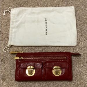 Marc Jacobs burgundy red gold hardware wallet